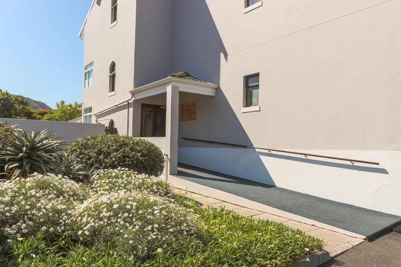 Oak On Main Apartment Hermanus Exterior photo